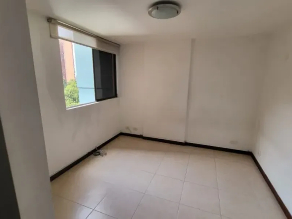 Apartamento en arriendo en Cumbres, Envigado