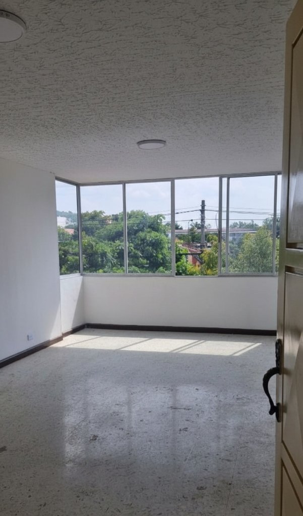 Apartamento en venta – Barrio Colseguros Cali