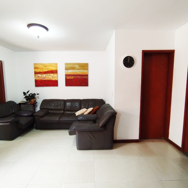 Casa en venta en condominio Barrio La Hacienda en Cali