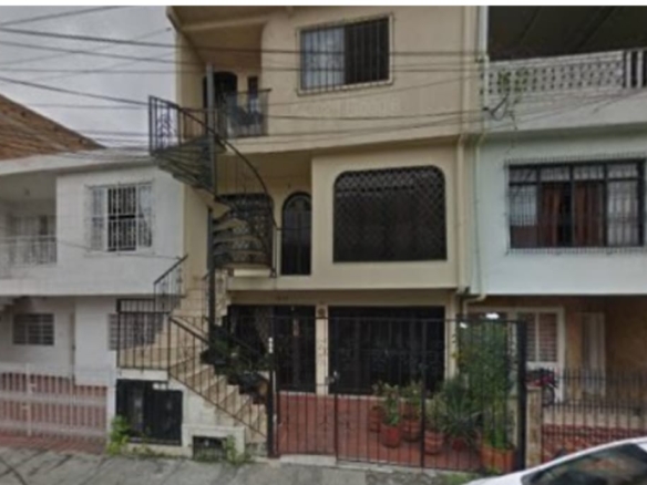 Casa en arriendo – Prados de Oriente (Piso 1) Cali