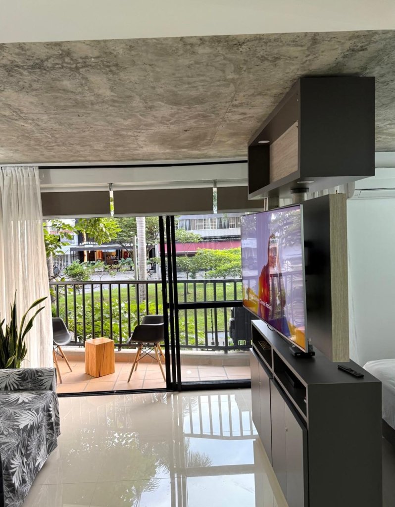 Loft en venta en el norte de Cali, segundo piso, acabados de lujo
