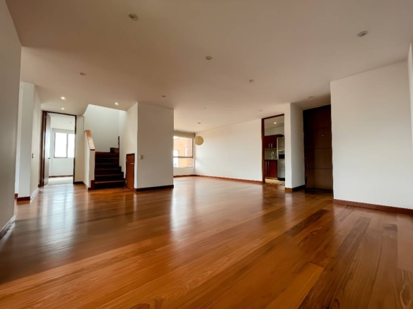 Penthouse dúplex en arriendo en Bella Suiza Alta, Bogotá