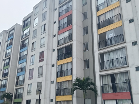 SE VENDE APARTAMENTO en el conjunto LA FARFALE