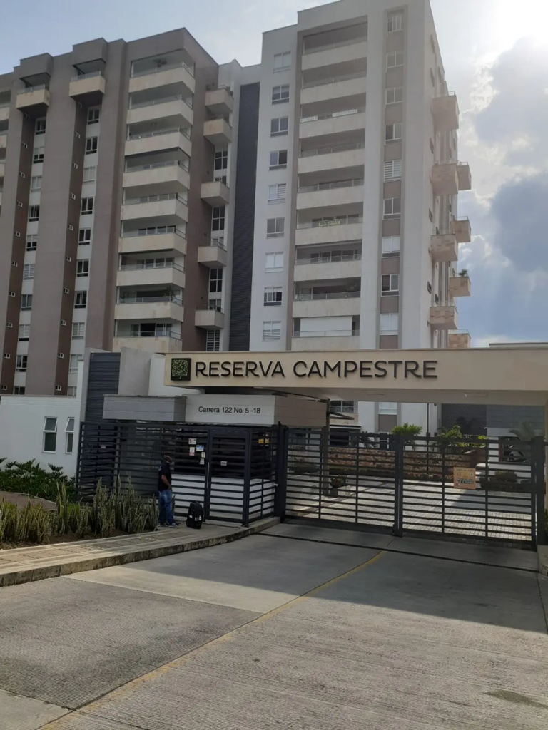 Apartamento en Arriendo en Pance Alto, Cali – 135 m