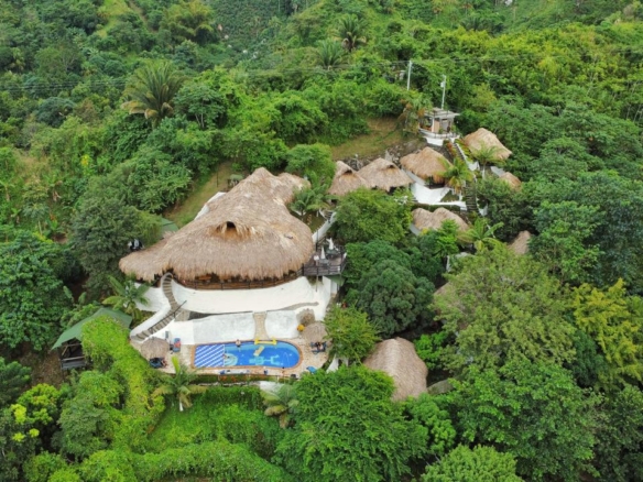 Hotel Ecolodge en Venta en Santa Marta – Caribe Colombiano | Alta Rentabilidad