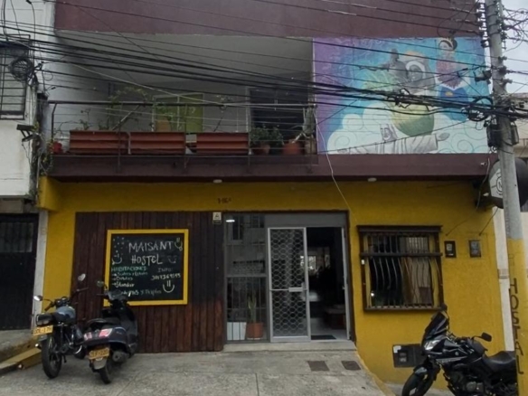 Venta en Miraflores, Cali Maisant Hostal, con permisos y excelente rentabilidad
