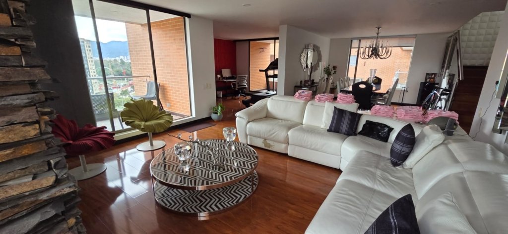 Apartamento Dúplex PH en Venta en Salitre Occidental – Conjunto Gran Reserva de Rioja