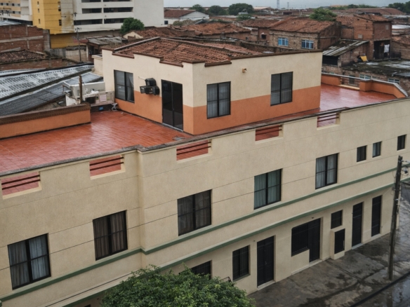 Edificio en venta con renta en Cali – Barrio Guayaquil, apartamentos, apartaestudios y locales