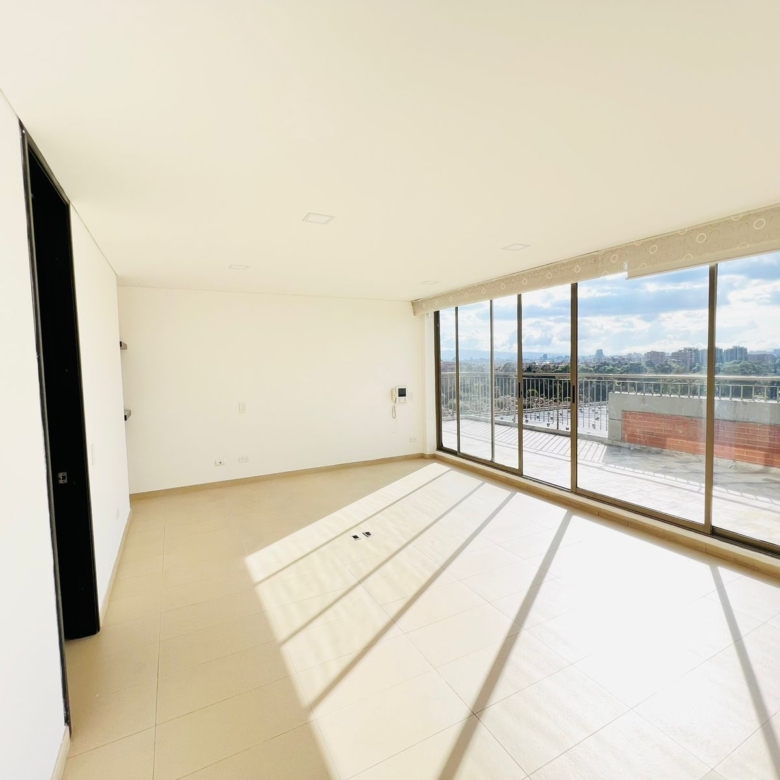Penthouse dúplex esquinero en venta – Club House – Bogotá