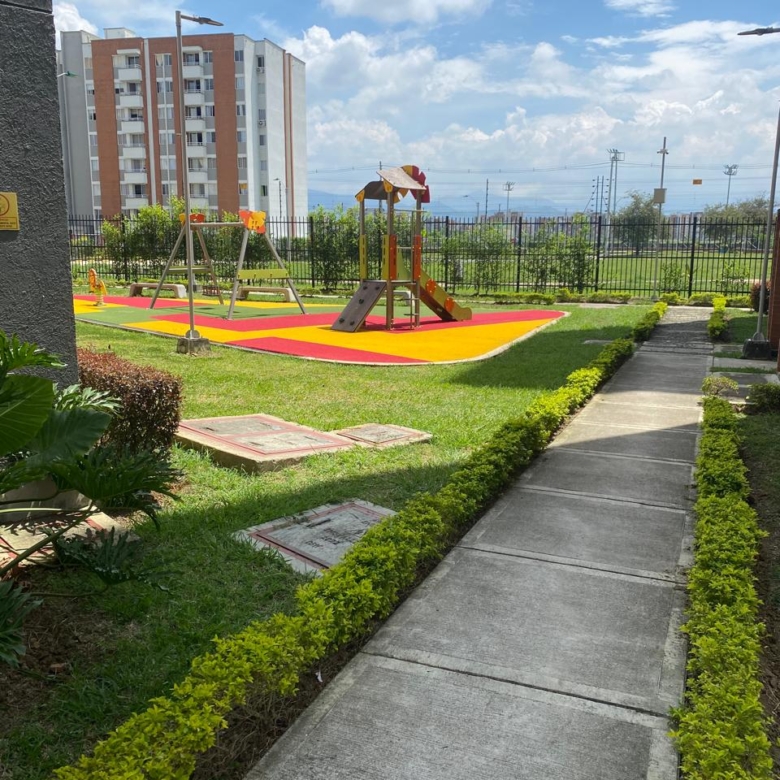 Apartamento en venta en Conjunto Residencial Caracolí, detrás de Valle del Lili – Cali
