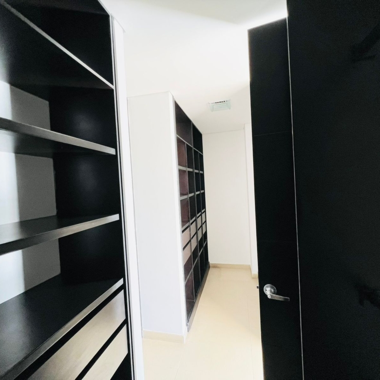 Penthouse dúplex esquinero en venta – Club House – Bogotá