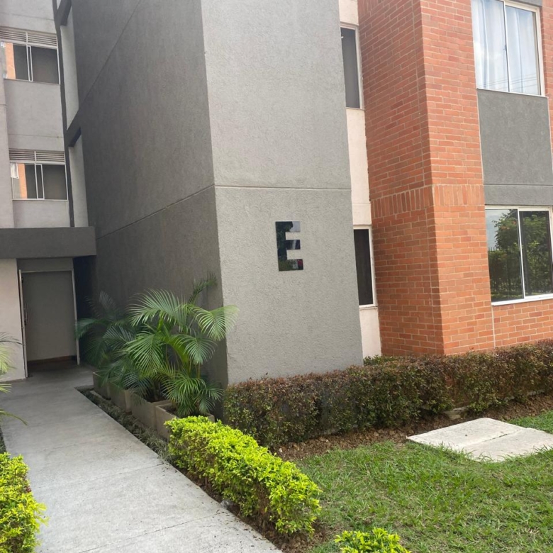 Apartamento en venta en Conjunto Residencial Caracolí, detrás de Valle del Lili – Cali