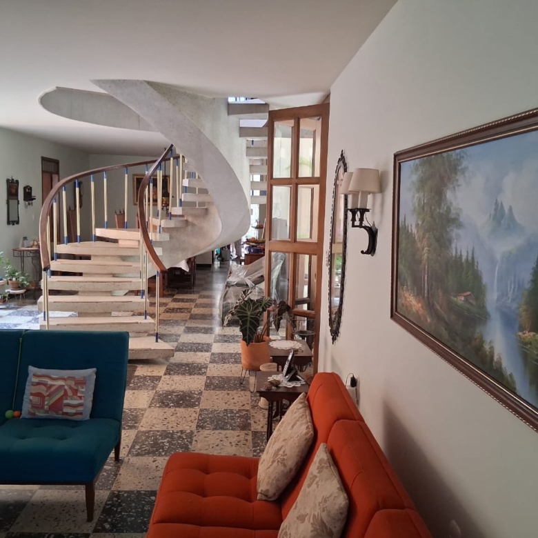 Casa en venta en Cabecera, Bucaramanga, excelente ubicacion
