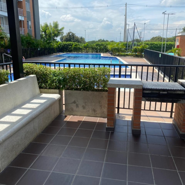 Apartamento en venta en Conjunto Residencial Caracolí, detrás de Valle del Lili – Cali
