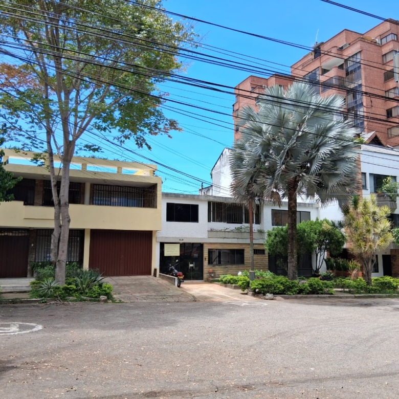Casa en venta en Cabecera, Bucaramanga, excelente ubicacion