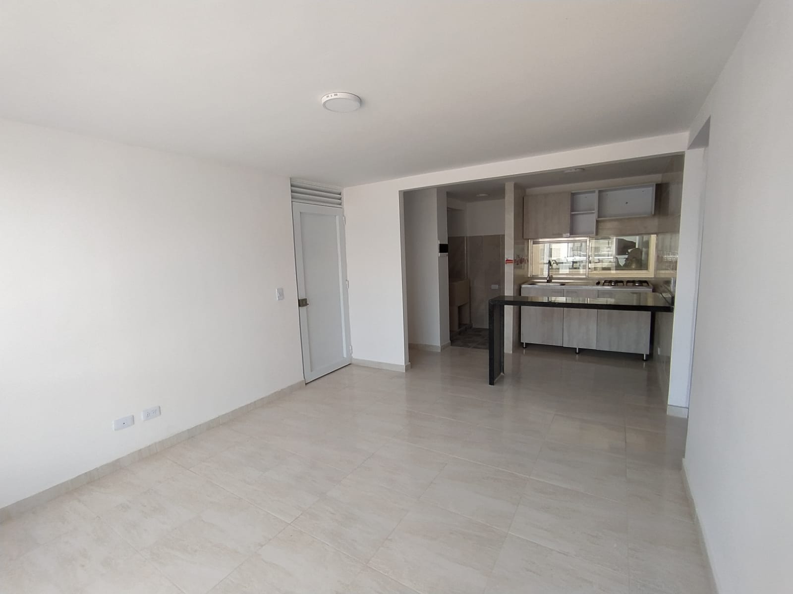 6aeb1cc3-2f01-4dd9-a7e8-b50515dd30cf Apartamento en Arriendo Conjunto Torre Escarlata