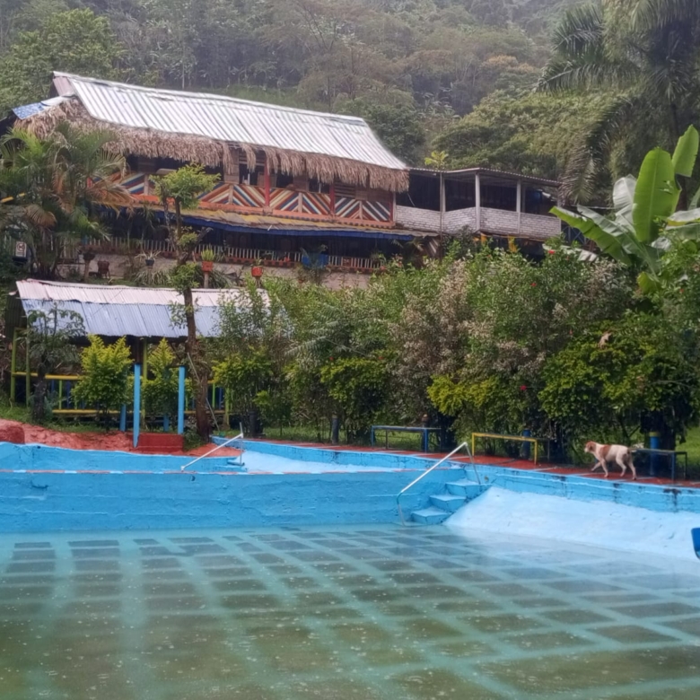 Eco Hotel en venta en Río Frío, Salónica – Vereda La Cristalina