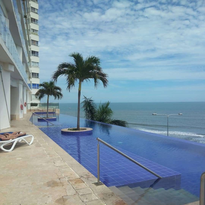 Arriendo Espectacular Apartamento con vista al mar en Cartagena