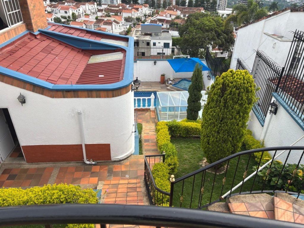 VENTA DE CASA DE LUJO EN BUCARAMANGA – LAGOS DEL CACIQUE