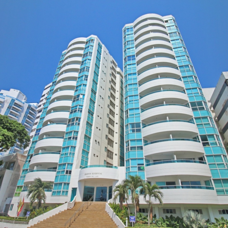 Alquiler Vacacional de Apartamento en Cartagena en Torres del Lago sector El Laguito