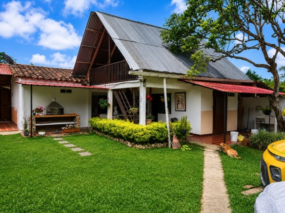 Venta Casa Campestre en Vereda El Dorado Yocoto Valle del Cauca – Cerca al Lago Calima