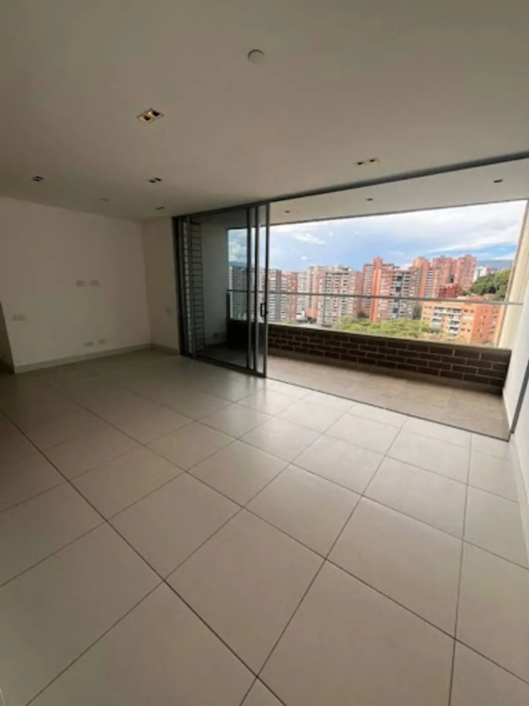 Apartamento en Arriendo en Loma del Chocho, Envigado