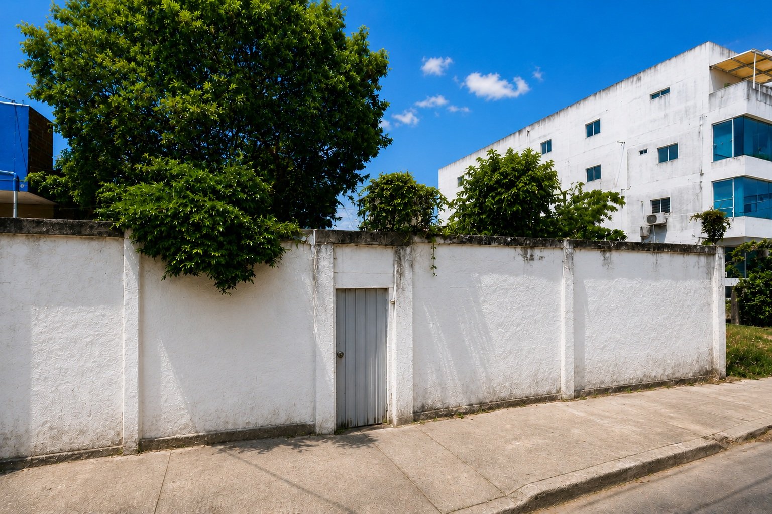 Vendo lote comercial en Cartagena Barrio Alcibia Avenida Consulado