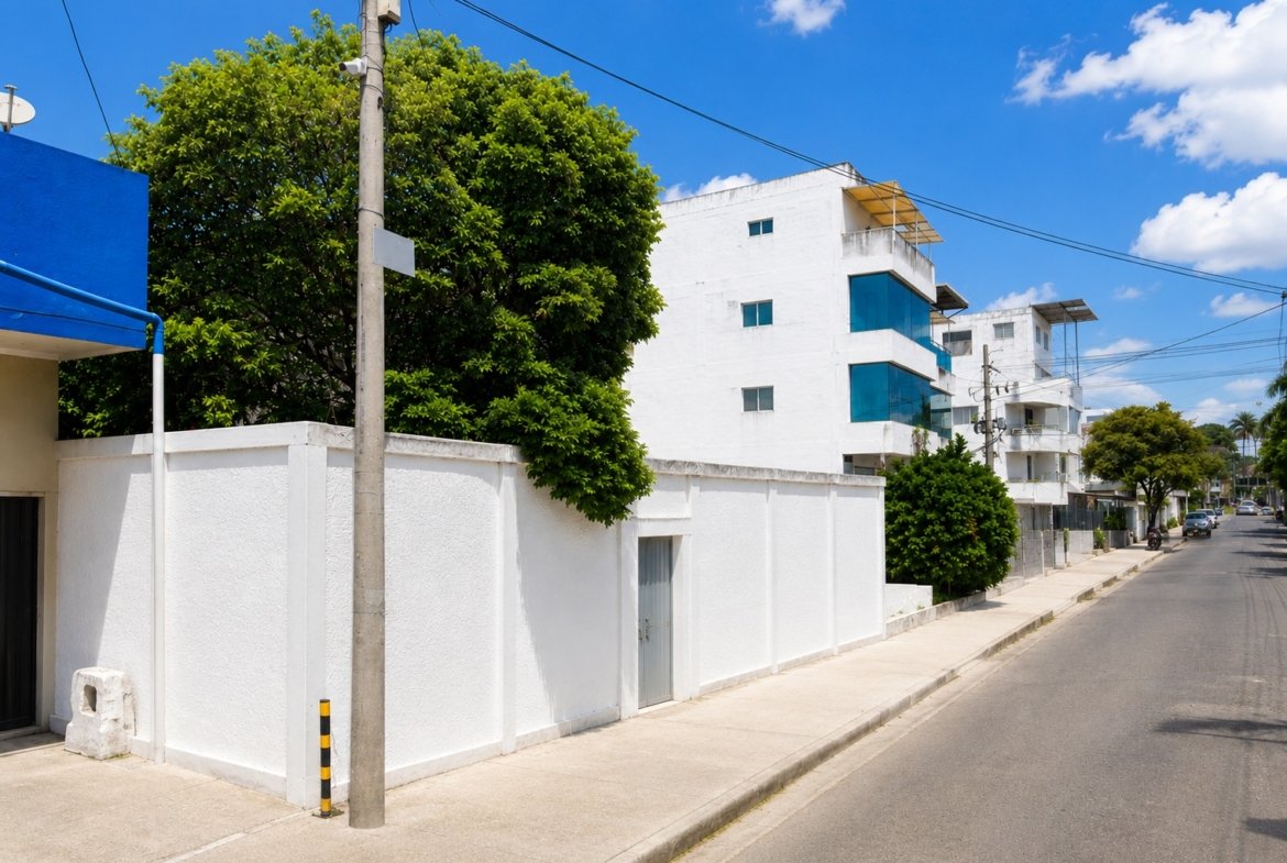 Vendo lote comercial en Cartagena Barrio Alcibia Avenida Consulado