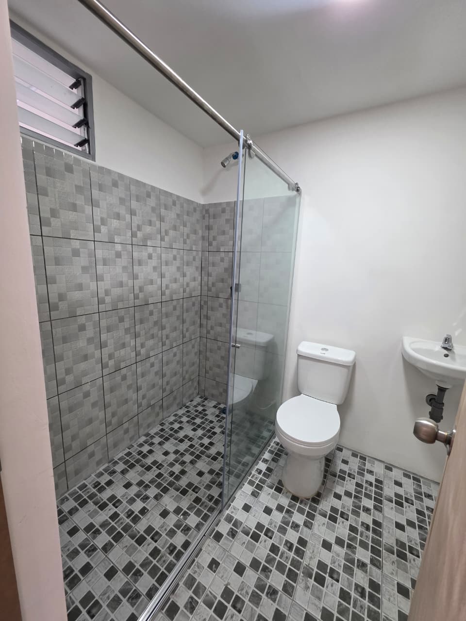 Hermosa casa en Manizales barrio la Asunción en avenida principal