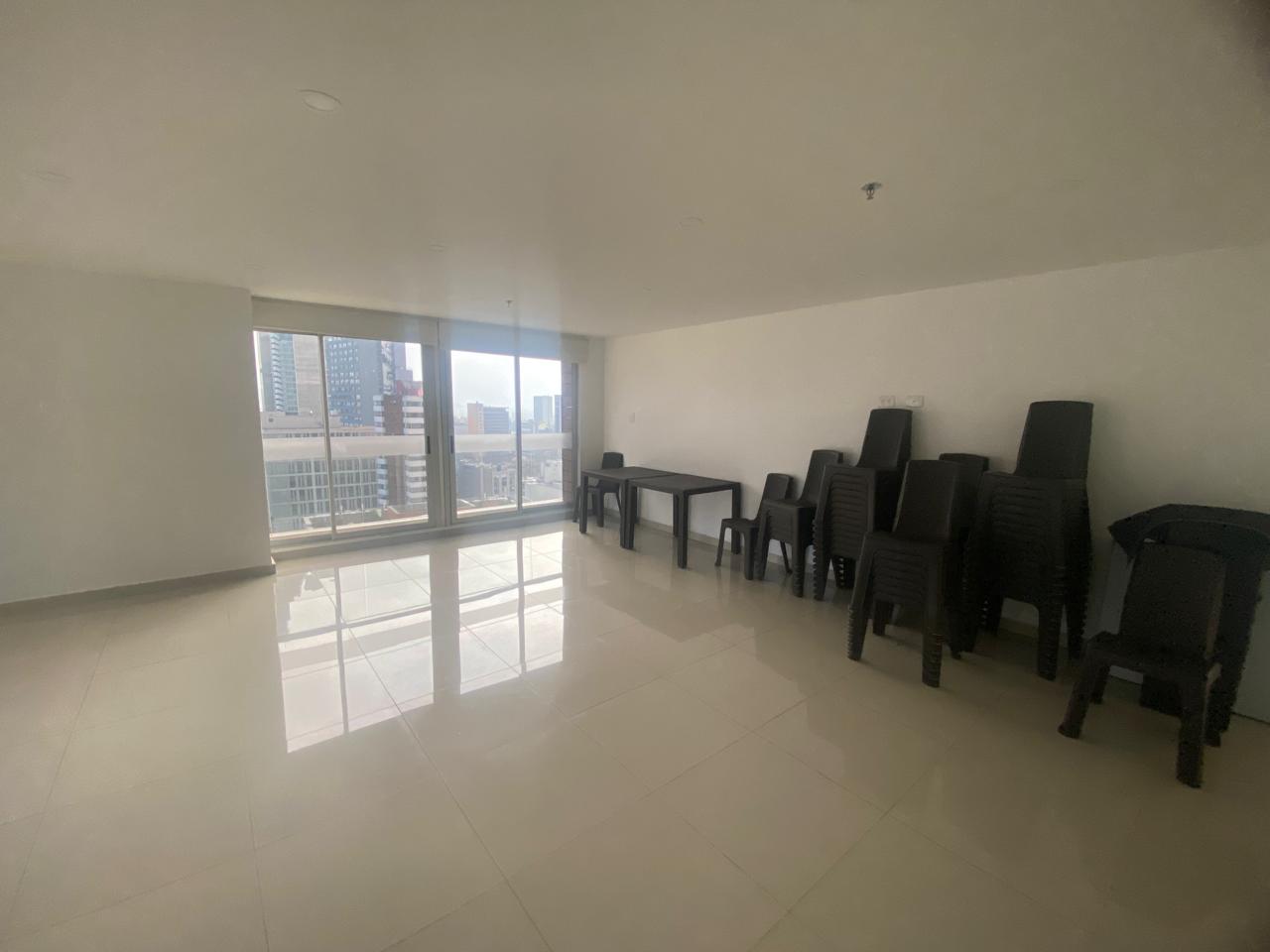 214465-271286-1003631742356845 Apartamento en Venta en Las Nieves Bogotá Balcón, Parqueadero y Depósito