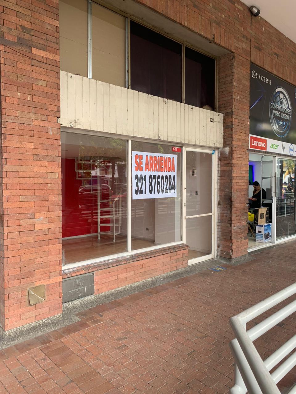 214465-271286-1172157228395453 Local Comercial en Venta en Centro Comercial La Pasarela Cali