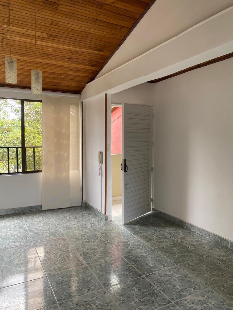 214465-271286-1173192189214664 Apartamento en venta en El Limonar, Cali 2 habitaciones Parqueadero comunitario