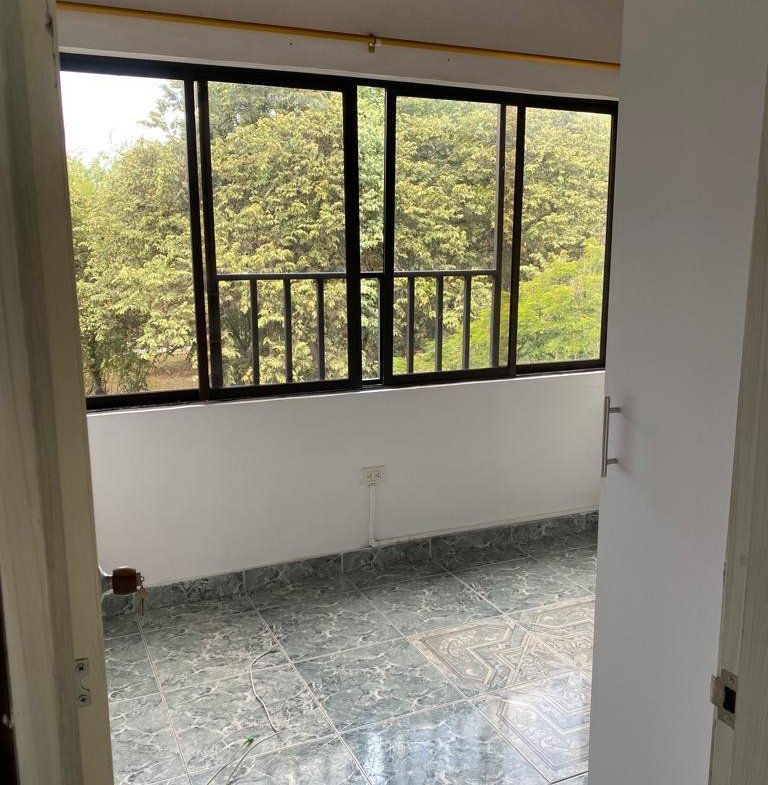 Apartamento en venta en El Limonar, Cali 2 habitaciones Parqueadero comunitario
