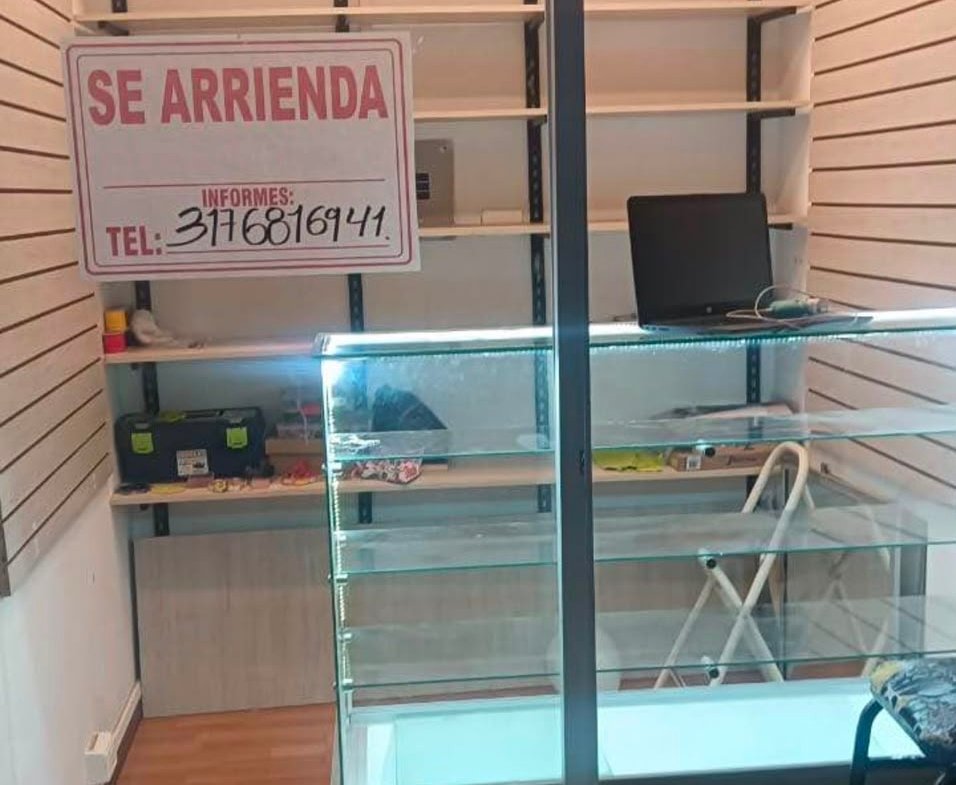 Local Comercial en Arriendo en Centro Comercial Centenario Cali