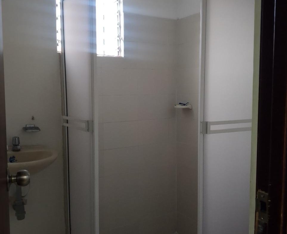 Casa esquinera en venta en Palmira Valle del Cauca Barrio Caminos de la Hacienda