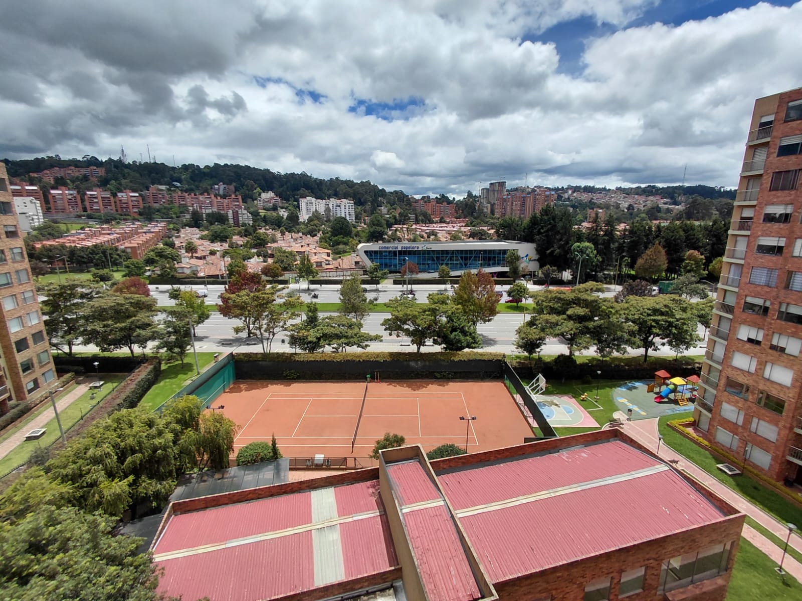214465-271286-1555001516261227 Apartamento en Venta en Colina Campestre Bogota 100 m² con Balcones, Parqueadero y Depósito