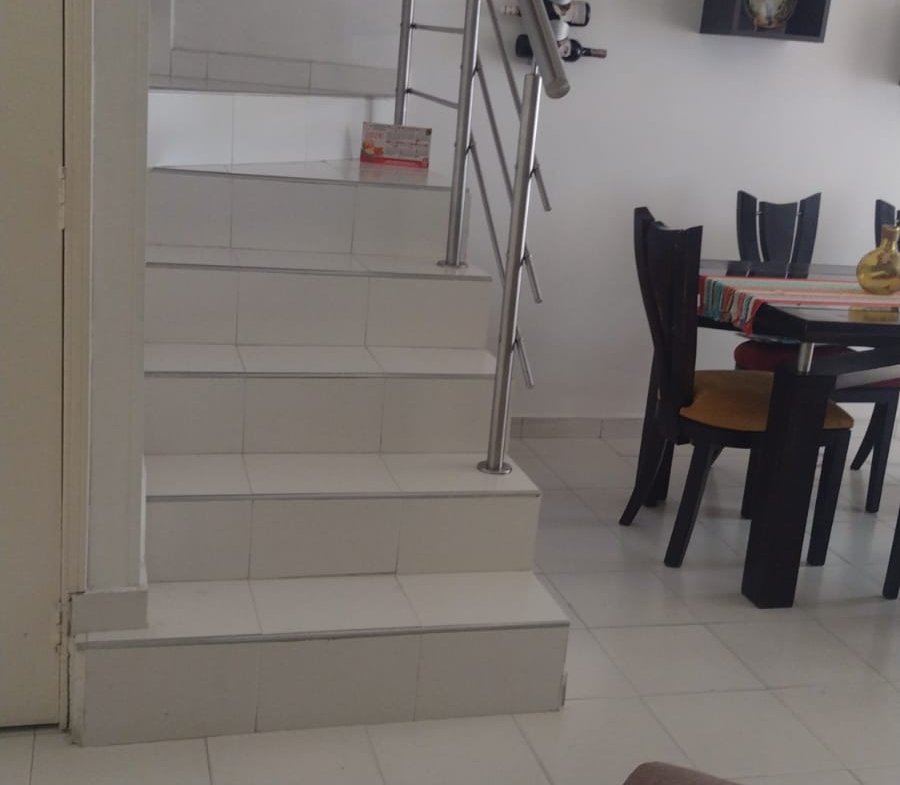 Casa en venta en Bucaramanga, Sector Cacique – Conjunto cerrado con 4 habitaciones, estudio y parqueadero cubierto