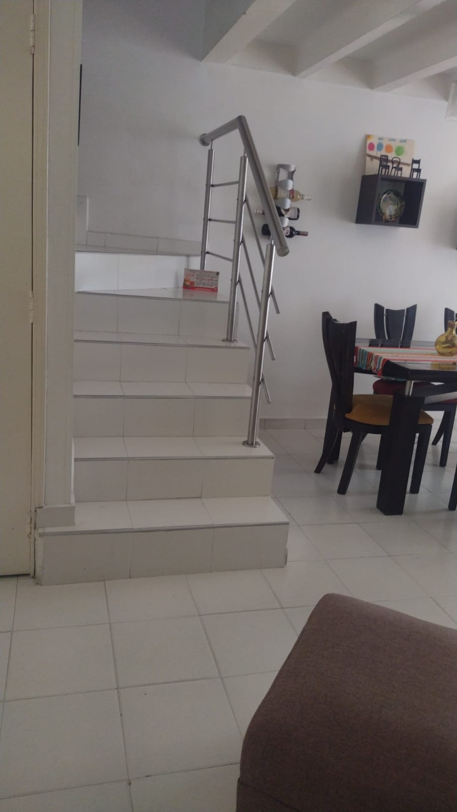 Casa en venta en Bucaramanga, Sector Cacique – Conjunto cerrado con 4 habitaciones, estudio y parqueadero cubierto