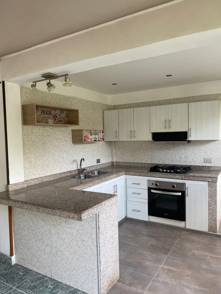214465-271286-1671644780770268 Apartamento en venta en El Limonar, Cali 2 habitaciones Parqueadero comunitario