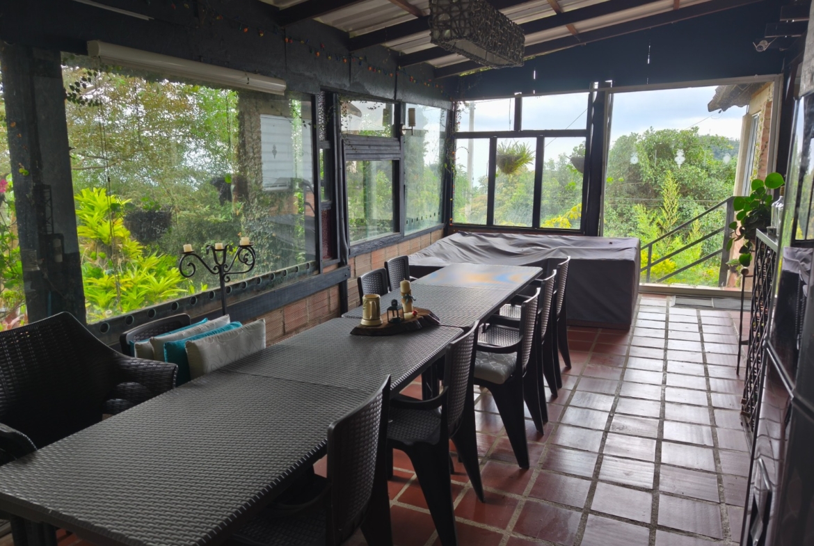 Casa campestre en venta ubicada en Dapa, sector La Olga, municipio de Yumbo