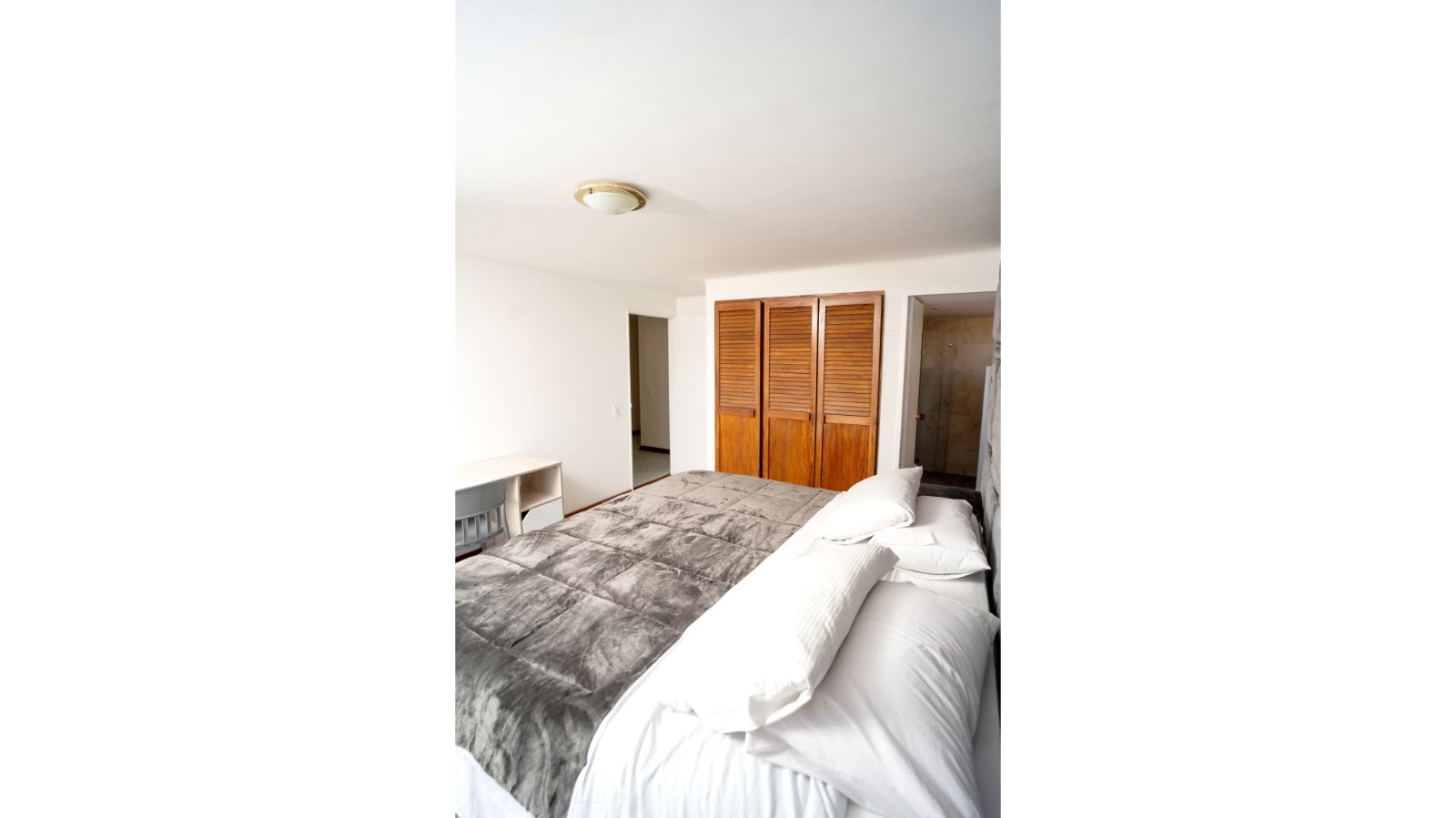 214465-271286-1758426895324796 Apartamento en Venta en el Centro de Medellín Torre Caracas 2