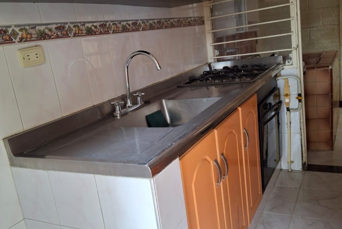 Casa en Venta en Armenia Quindío – 3 Alcobas, 80 m², Cerca al Estadio Centenario