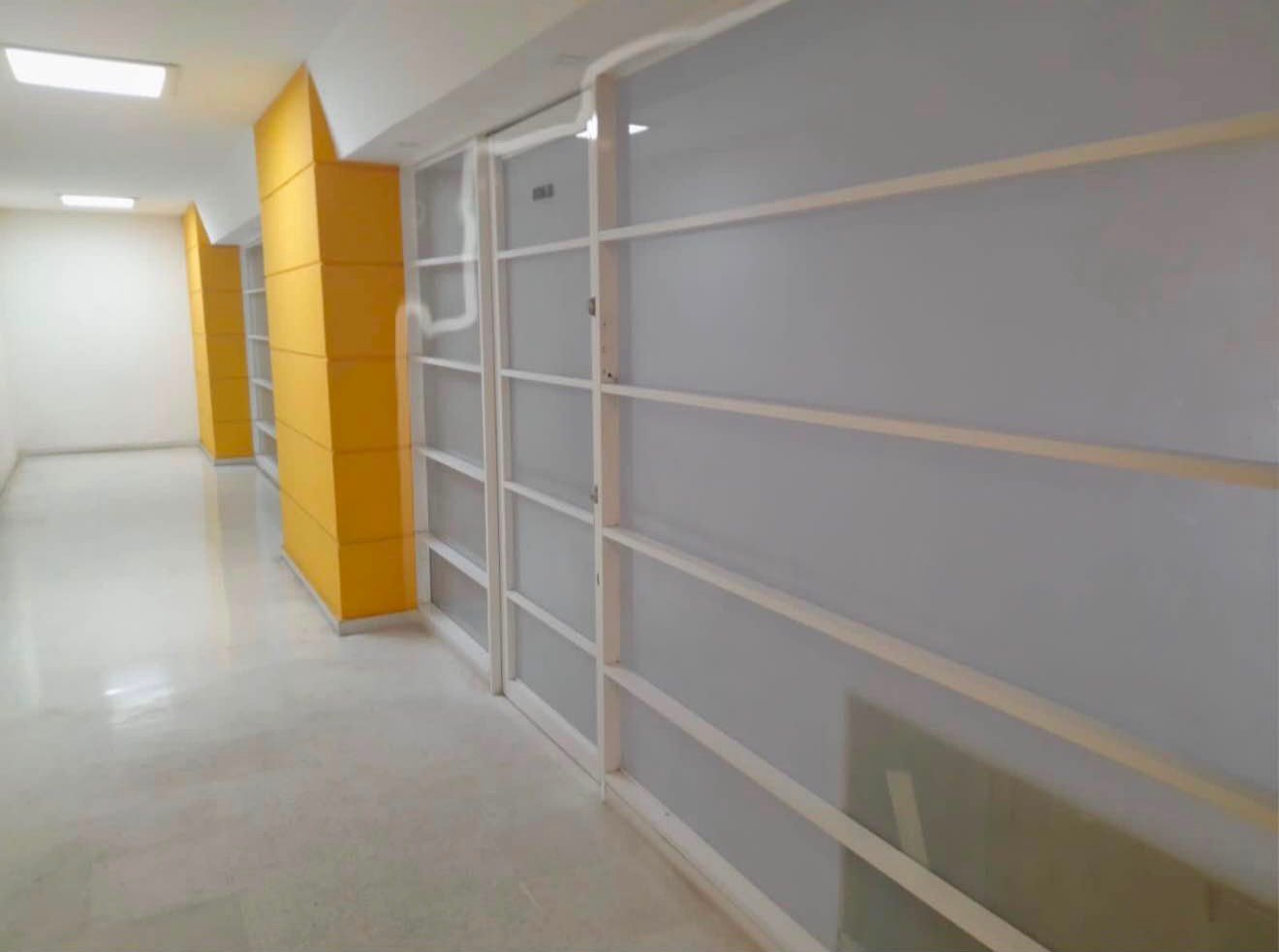 Local Comercial u Oficina en Venta o Arriendo en Centro Comercial Chipichape | 100 m²