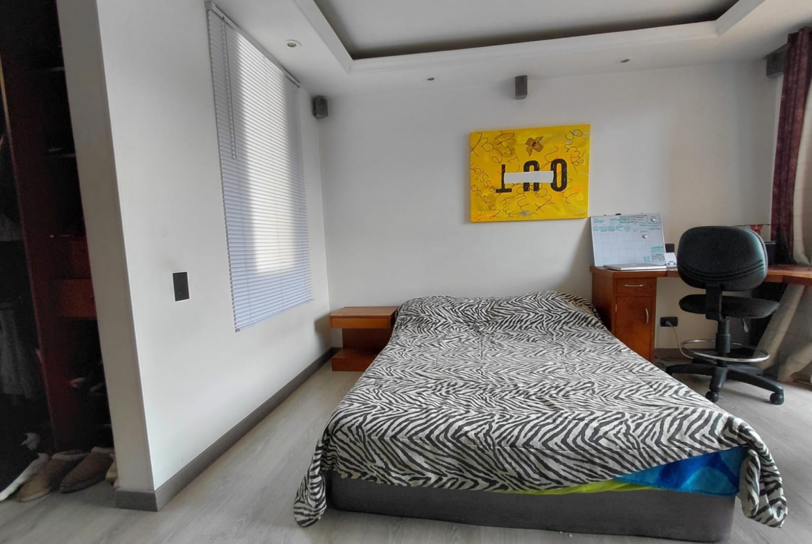 Apartamento en Venta en Colina Campestre Bogota 100 m² con Balcones, Parqueadero y Depósito