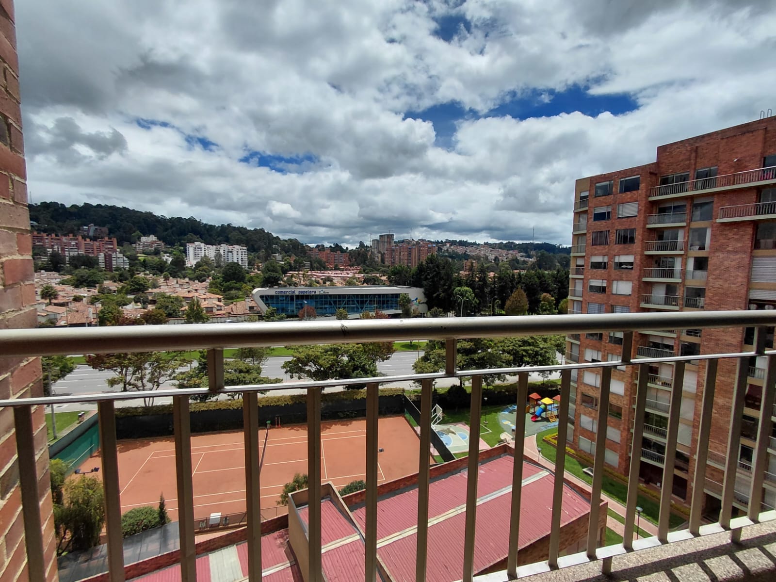 214465-271286-2373729306455492 Apartamento en Venta en Colina Campestre Bogota 100 m² con Balcones, Parqueadero y Depósito