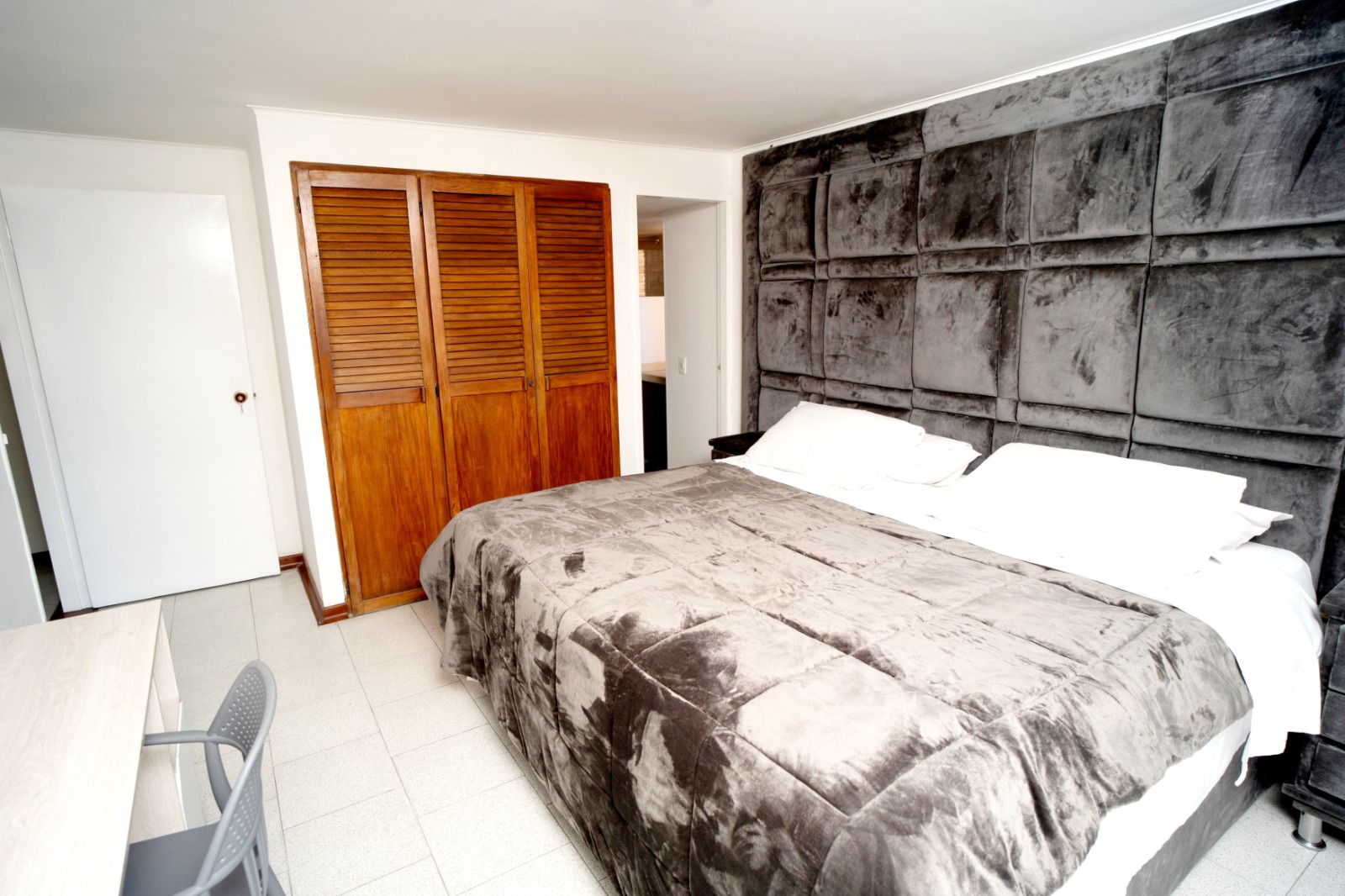 214465-271286-27286511497668875 Apartamento en Venta en el Centro de Medellín Torre Caracas 2