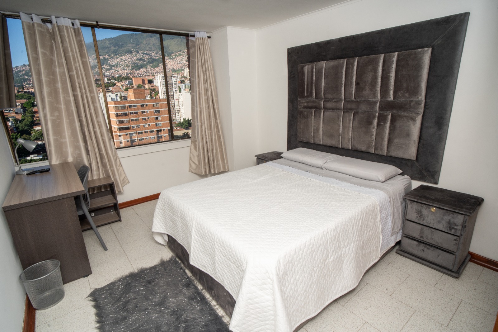 214465-271286-27406786139008488 Apartamento en Venta en el Centro de Medellín Torre Caracas 2