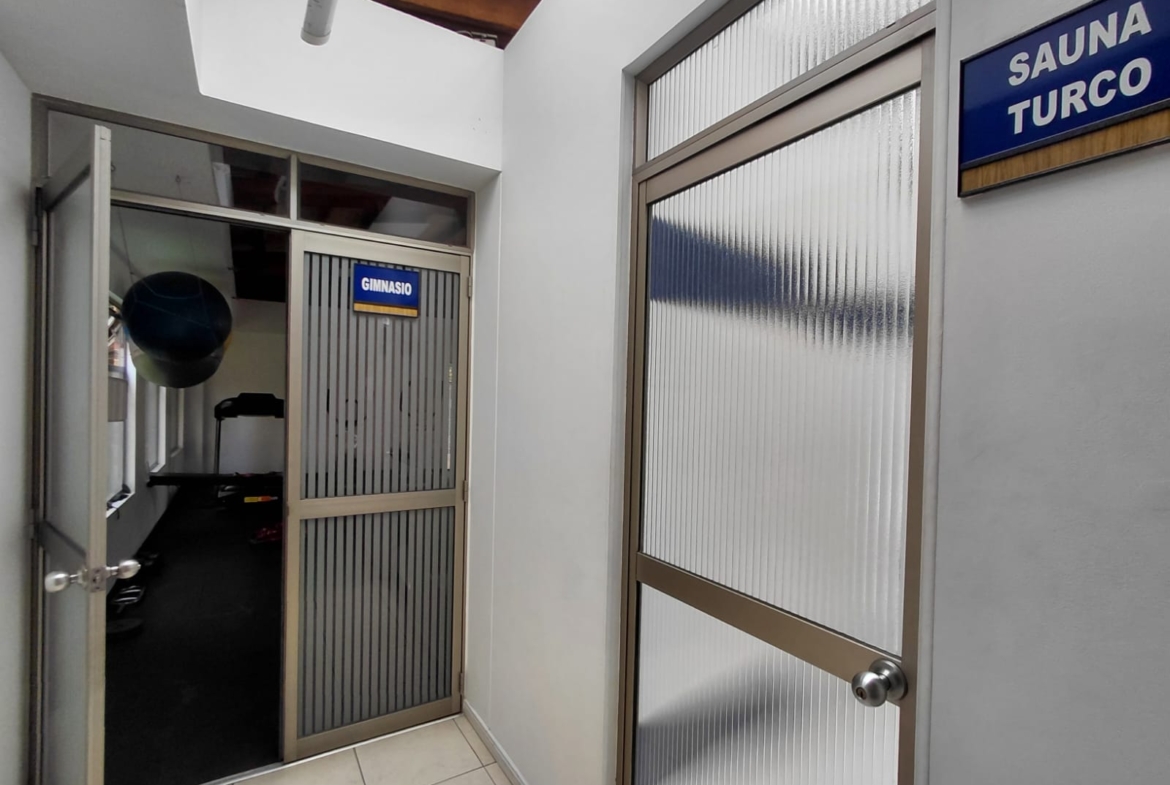 Apartamento en Venta en Colina Campestre Bogota 100 m² con Balcones, Parqueadero y Depósito