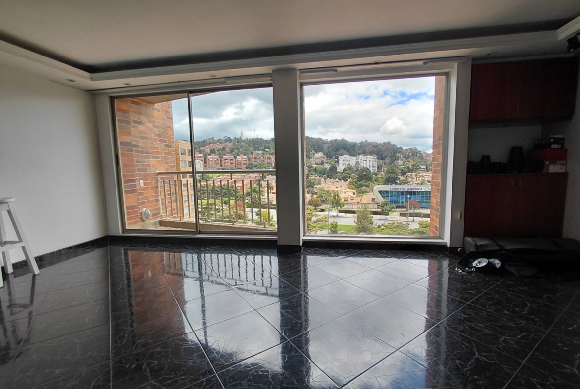 Apartamento en Venta en Colina Campestre Bogota 100 m² con Balcones, Parqueadero y Depósito
