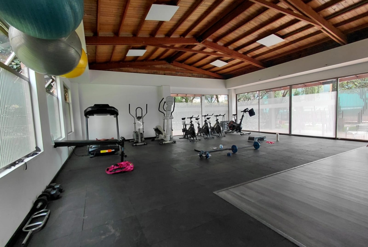 Apartamento en Venta en Colina Campestre Bogota 100 m² con Balcones, Parqueadero y Depósito